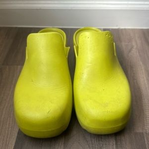 BOTTEGA Men’s Clogs